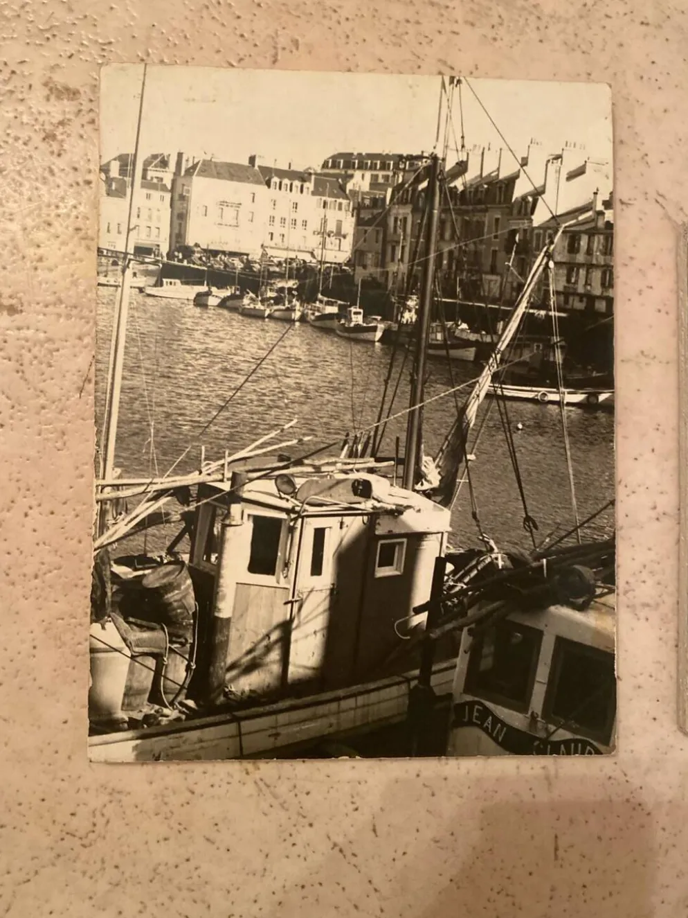 Duo de Photographies Vintage (Années 70/80) sur Panneaux – Chalutier "