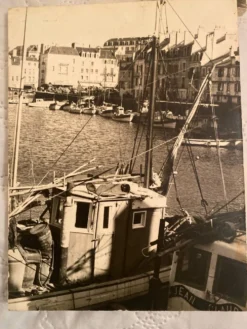 Duo de Photographies Vintage (Années 70/80) sur Panneaux – Chalutier