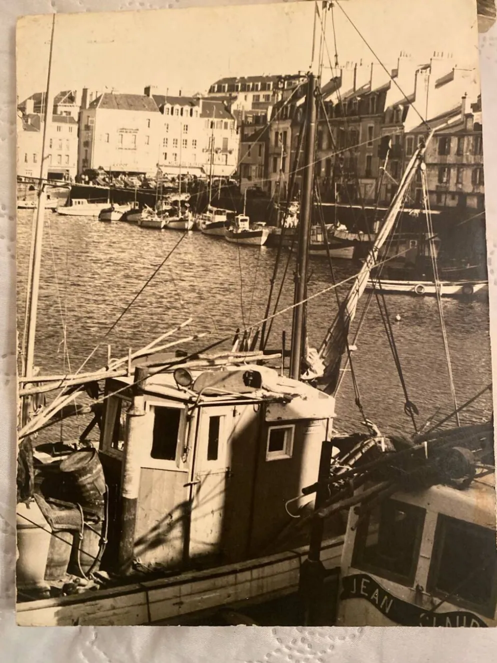 Duo de Photographies Vintage (Années 70/80) sur Panneaux – Chalutier "