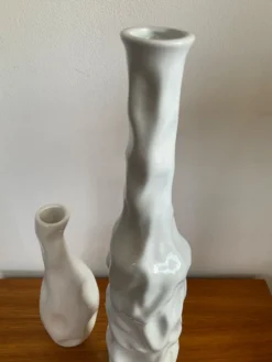 Duo de vases, soliflores vintage en céramique émaillée