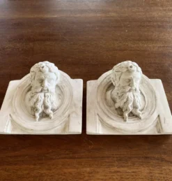 Duo moulages ; têtes en plâtre