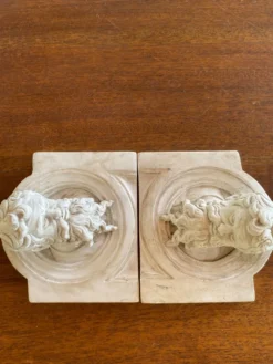 Duo moulages ; têtes en plâtre