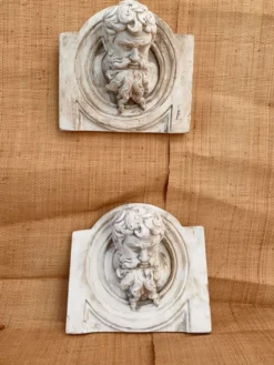 Duo moulages ; têtes en plâtre