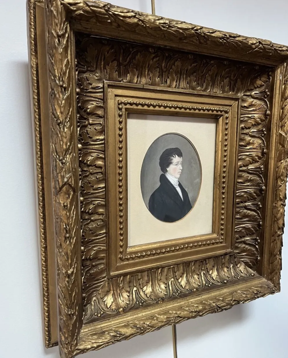 Ecole allemande (?) du début du XIXe siècle, Portrait d'un jeune homme portant des lunettes