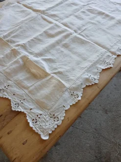 Ensemble ancien drap plat et 2 taies d'oreiller