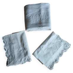 Ensemble ancien drap plat et 2 taies d'oreiller