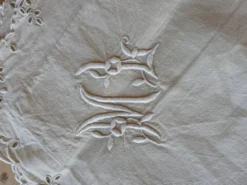 Ensemble ancien drap plat et 2 taies d'oreiller