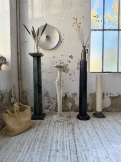 Ensemble 4 colonnes ou socles en marbre