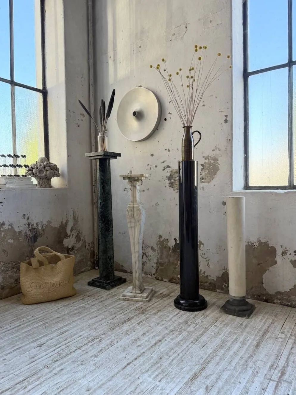 Ensemble 4 colonnes ou socles en marbre