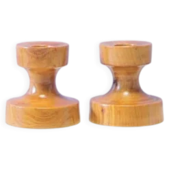 Ensemble de 2 bougeoirs en bois de noyer