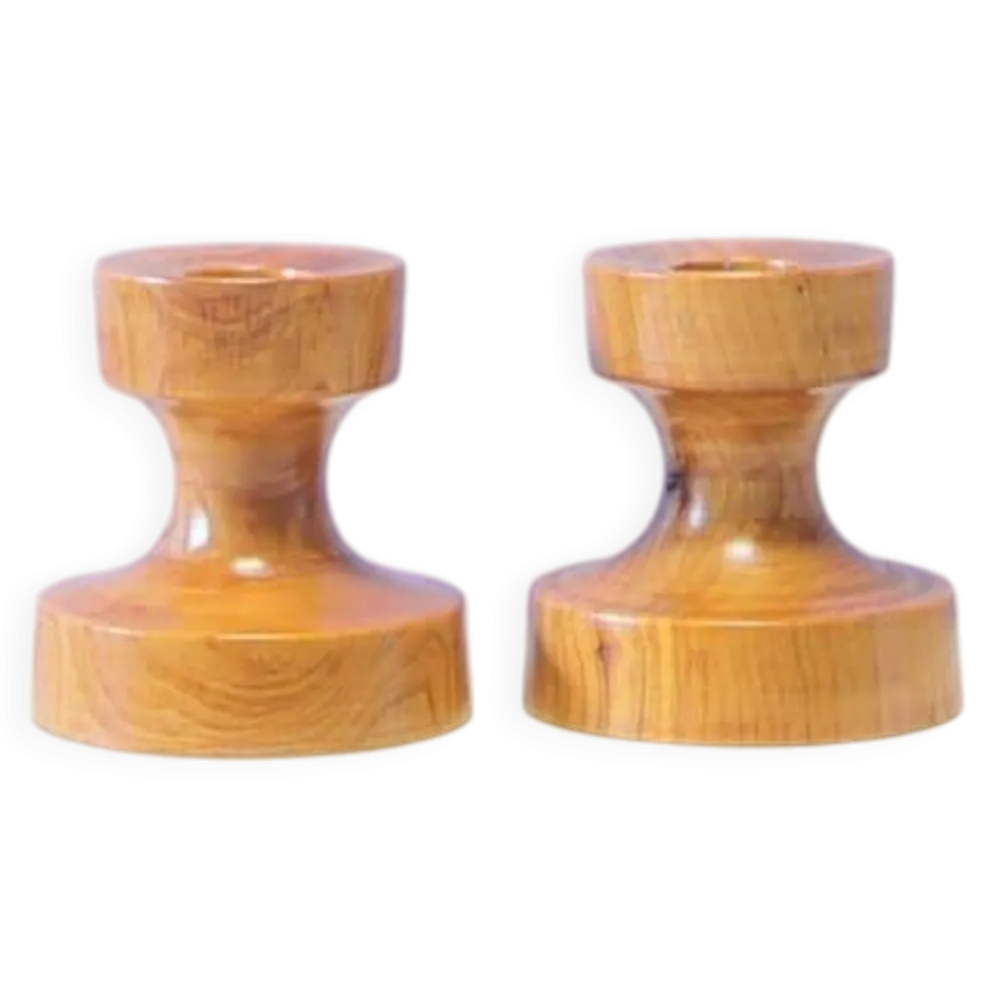 Ensemble de 2 bougeoirs en bois de noyer
