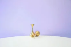 Ensemble de 2 bougeoirs en laiton organique suédois