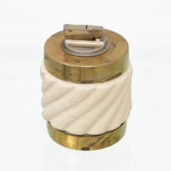 Ensemble de briquet et cendrier en céramique et laiton par Tommaso Barbi, Italie, années 1960.
