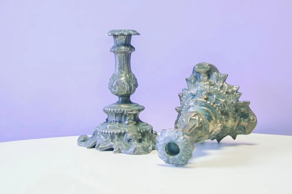 Ensemble de 2 candélabres gothiques brutalistes
