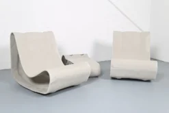 Ensemble de 2 chaises Loop et 1 table Loop Swisspearl/Eternit Willy Guhl