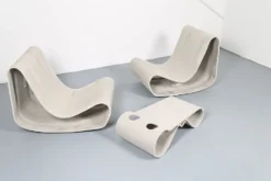 Ensemble de 2 chaises Loop et 1 table Loop Swisspearl/Eternit Willy Guhl