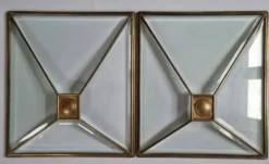 Ensemble de deux fenêtres Art Déco rares, en verre taillé et laiton, Autriche, années 1930.