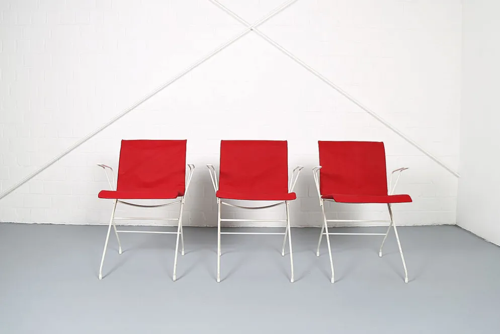 Ensemble de jardin vintage français des années 50 conçu par Raoul Guys (attribué) 3 chaises et une table.