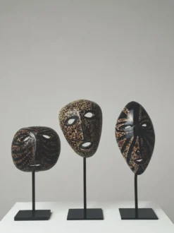 Ensemble de 3 masques en céramique des potiers d’Accolay
