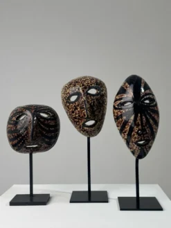 Ensemble de 3 masques en céramique des potiers d’Accolay