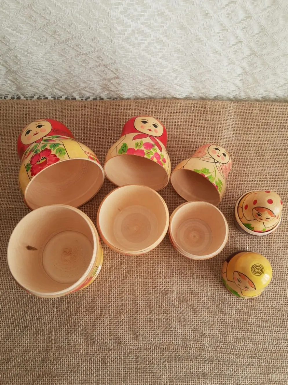 Ensemble de 12 poupées gigognes russes - vintage