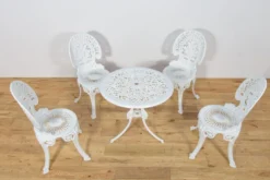 Ensemble de salle à manger de jardin en aluminium de style victorien, Royaume-Uni, années 1950