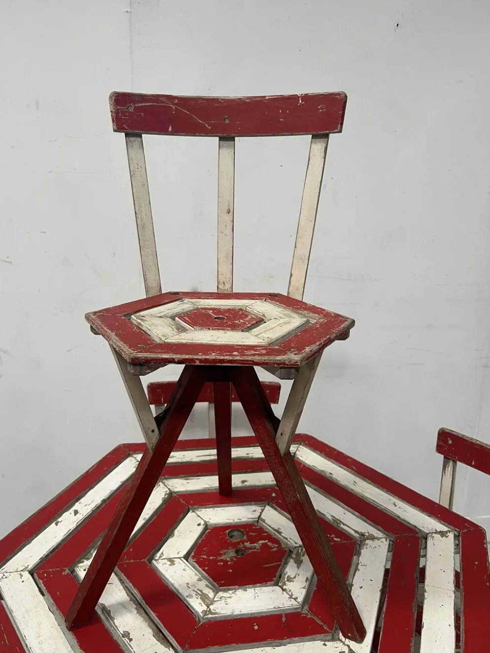 Ensemble de salon de jardin en hetre laqué XX siècle