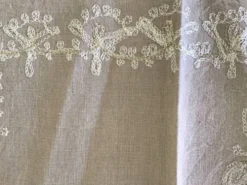 Ensemble de 8serviettes anciennes brodees