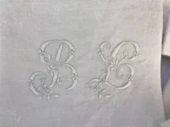 Ensemble de 12 serviettes blanches 19eme marquées « BL »