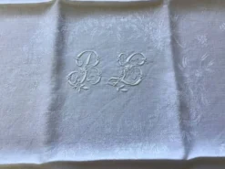 Ensemble de 12 serviettes blanches 19eme marquées « BL »