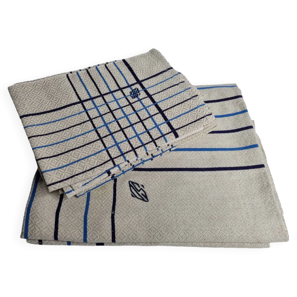 Ensemble de table vintage, nappe damassée et 8 serviettes brodées aux motifs bleus et blancs