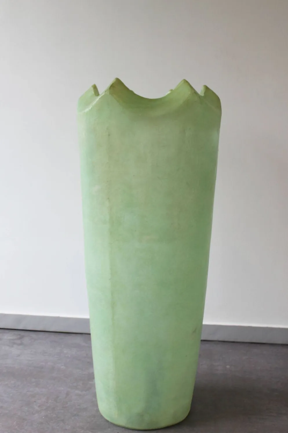 Ensemble de 3 vases géants sculpturaux – Fibre de verre – Pièce unique