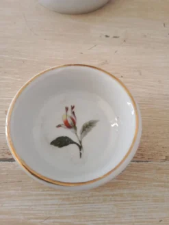 Ensemble dinette en porcelaine