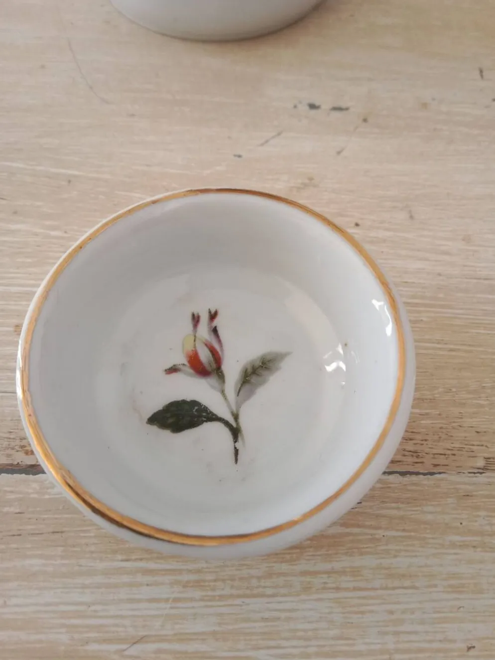 Ensemble dinette en porcelaine