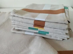Ensemble nappe + 8 serviettes – coton graphique