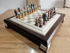 Ensembles d'échecs de collection Raj de Franklin Mint, années 1970.