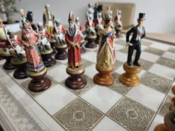 Ensembles d'échecs de collection Raj de Franklin Mint, années 1970.