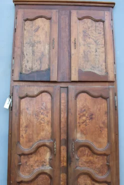 Façade bressane à 4 portes
