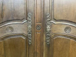 Façade d'armoire en chêne XVIIIème