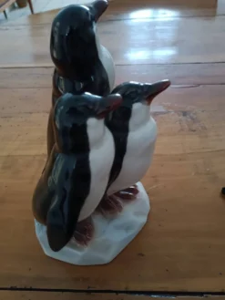 Famille de pingouins porcelaine espagnole
