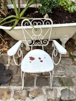 Fauteuil de jardin en fonte de fer blanche n°1