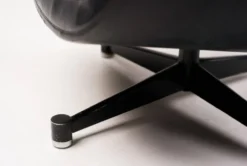 Fauteuil en cuir noir par Olli Mannermaa pour Finnart Ab, Finlande, 1970