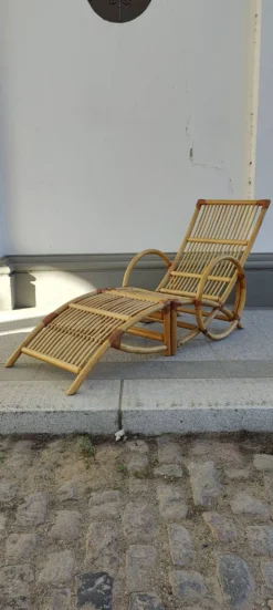 Fauteuil et repose-pieds en bambou
