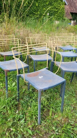 10 fauteuils 