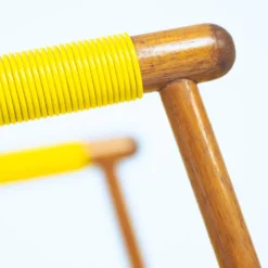 2 fauteuils spaghetti jaunes en hêtre, années 1960