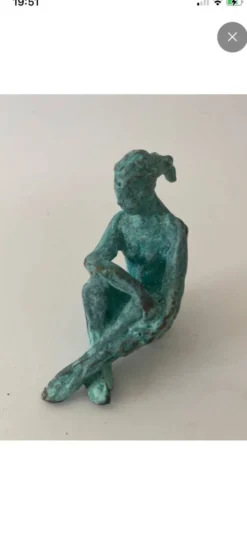 Femme assise - bronze original d’art