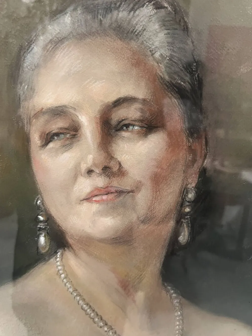 " femme aux épaules dénudées par yves diey " portrait en bustre