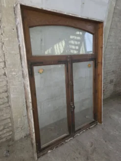 Fenêtre ancienne en chêne début XXe siècle