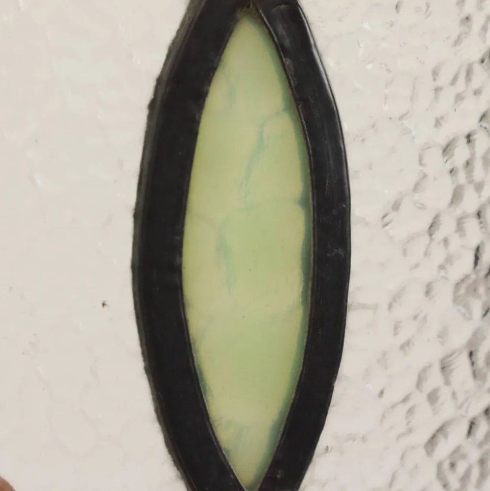 Fenêtre en vitrail géométrique Art Déco 51x24cm