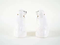 Figurines de chien en céramique, style anglais, années 1970, fabriquées en Angleterre.